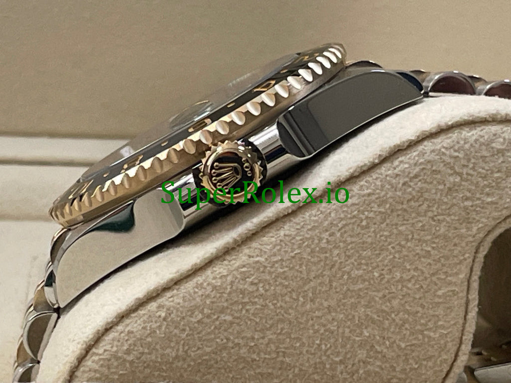 Rolex GMT-Master II 40mm Yellow Gold Ref.126713GRNR - Black Dial