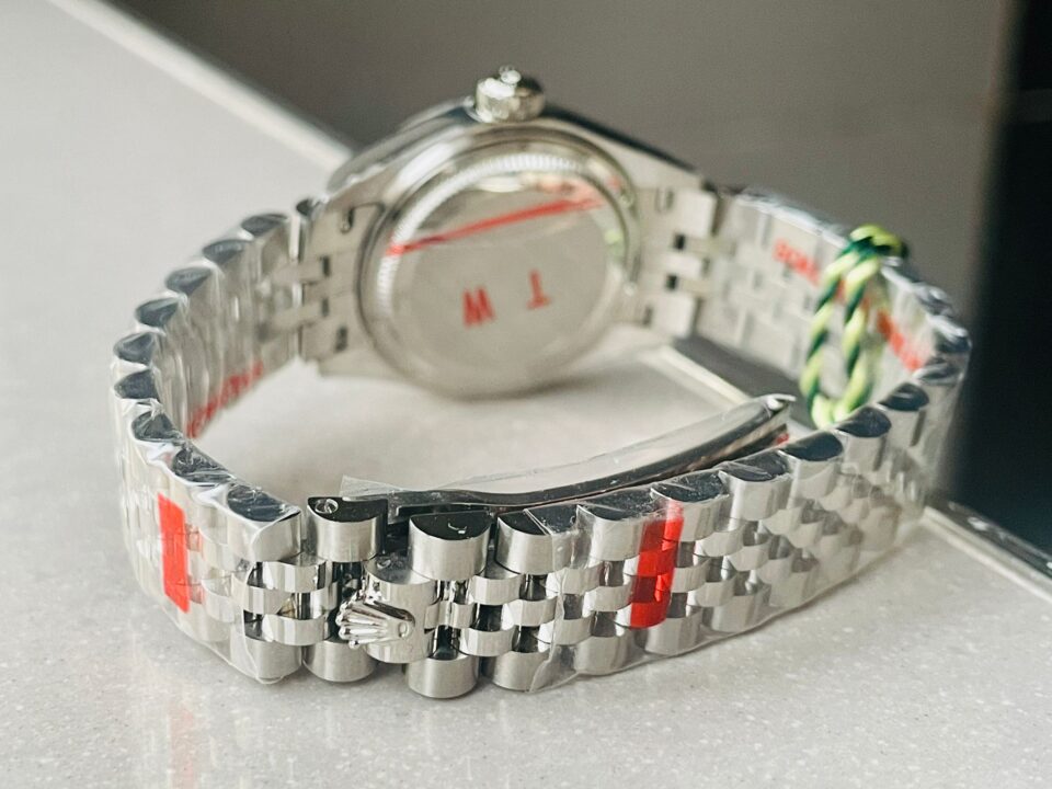 Rolex Datejust 28mm 904L SS Black Dial Diamond markers