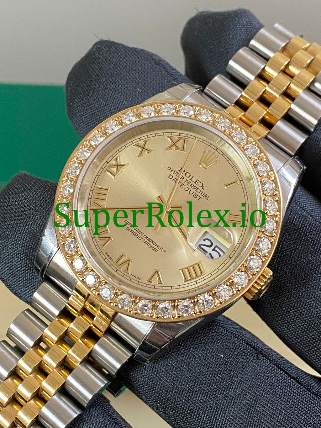 Rolex Datejust 36 Steel and Yellow Gold Silver Roman Dial Ref.116233