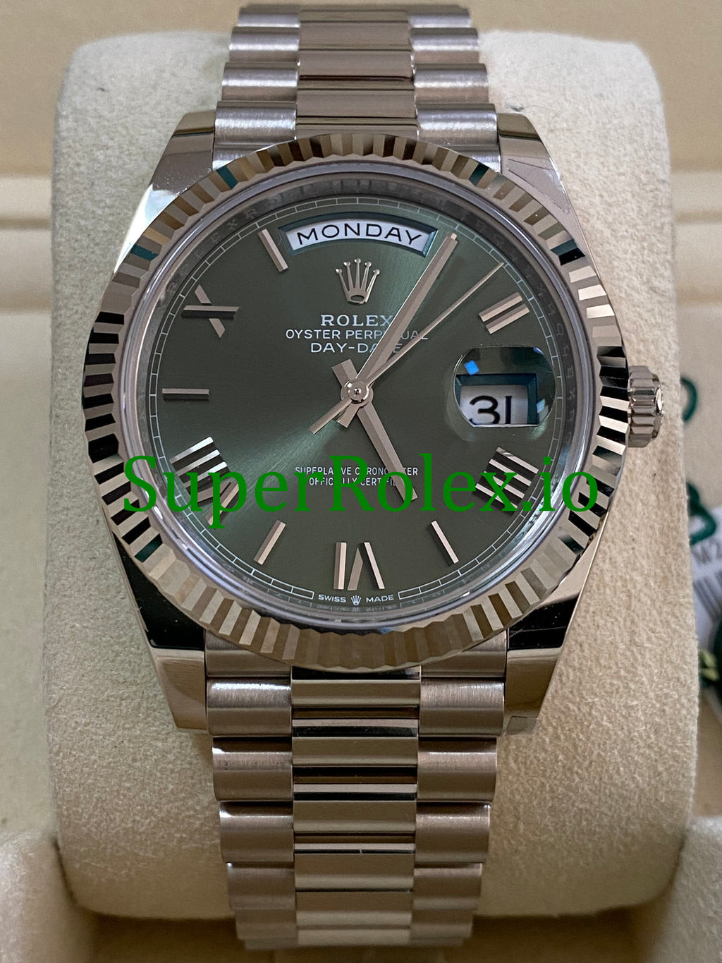 Rolex Day-Date 40MM Ref.228239 - Olive Green Bevelled Roman Dial