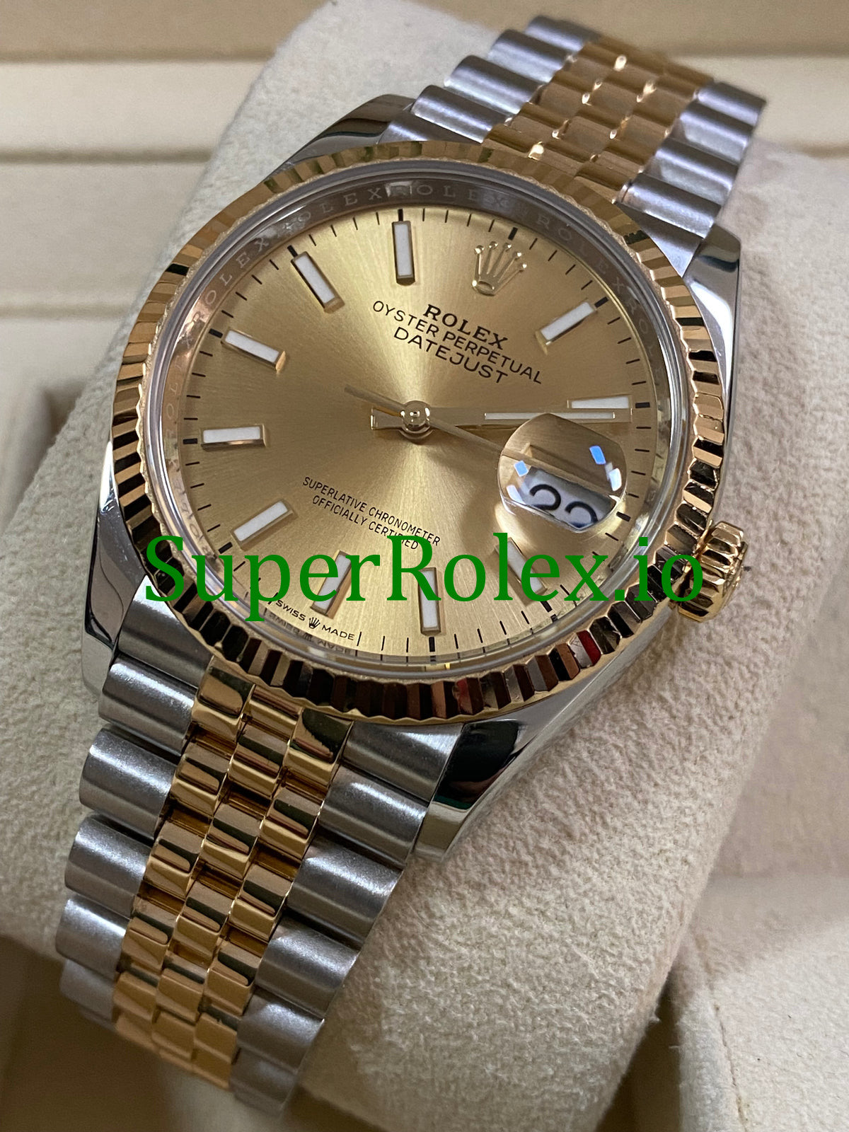 Rolex Datejust 36 Yellow Gold Champagne Index Dial Ref.126233