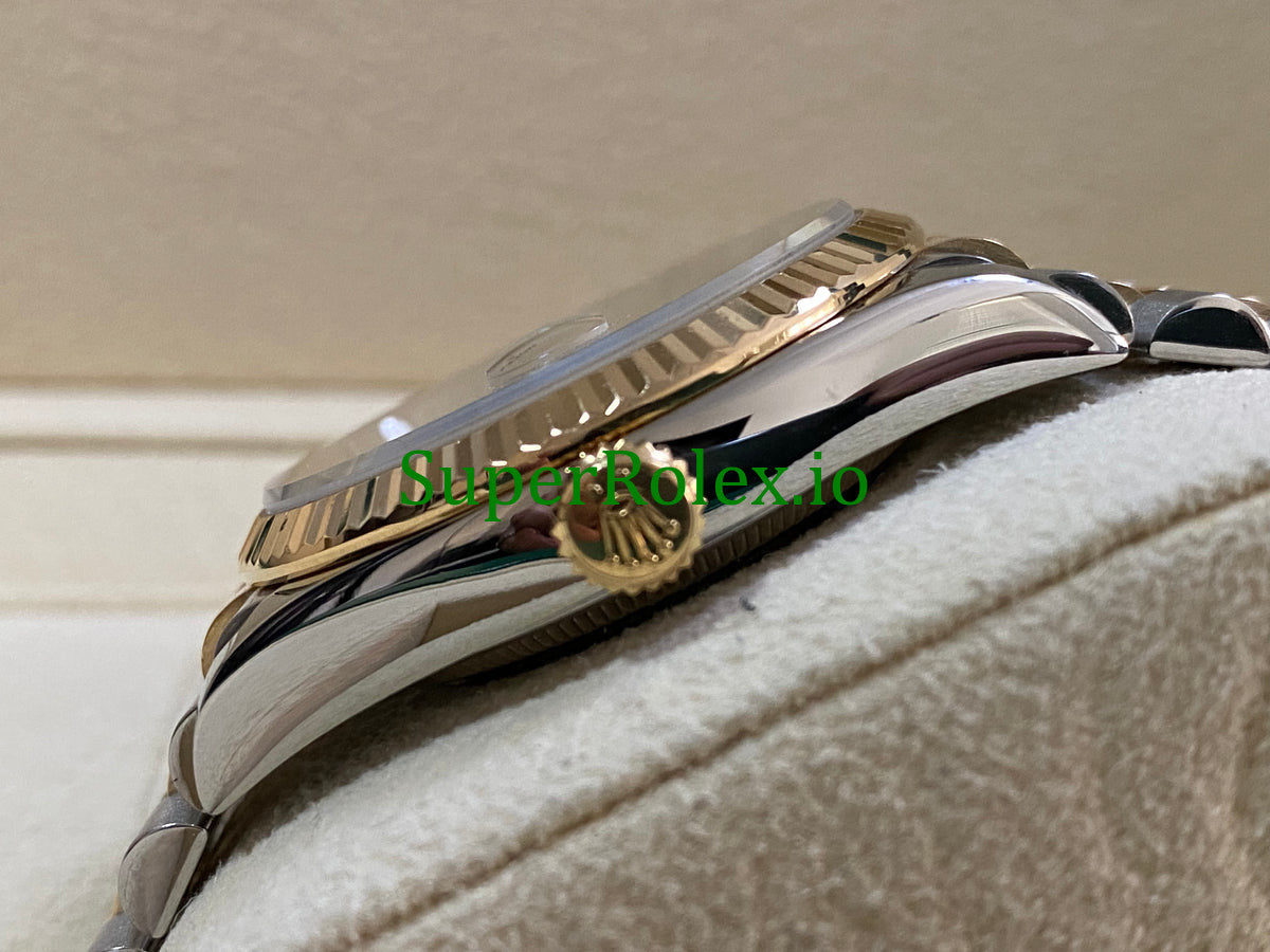 Rolex Datejust 36 Yellow Gold Champagne Index Dial Ref.126233