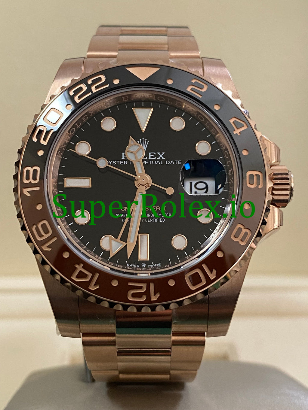 Rolex GMT-Master II 40mm Everose Gold Ref.126715CHNR