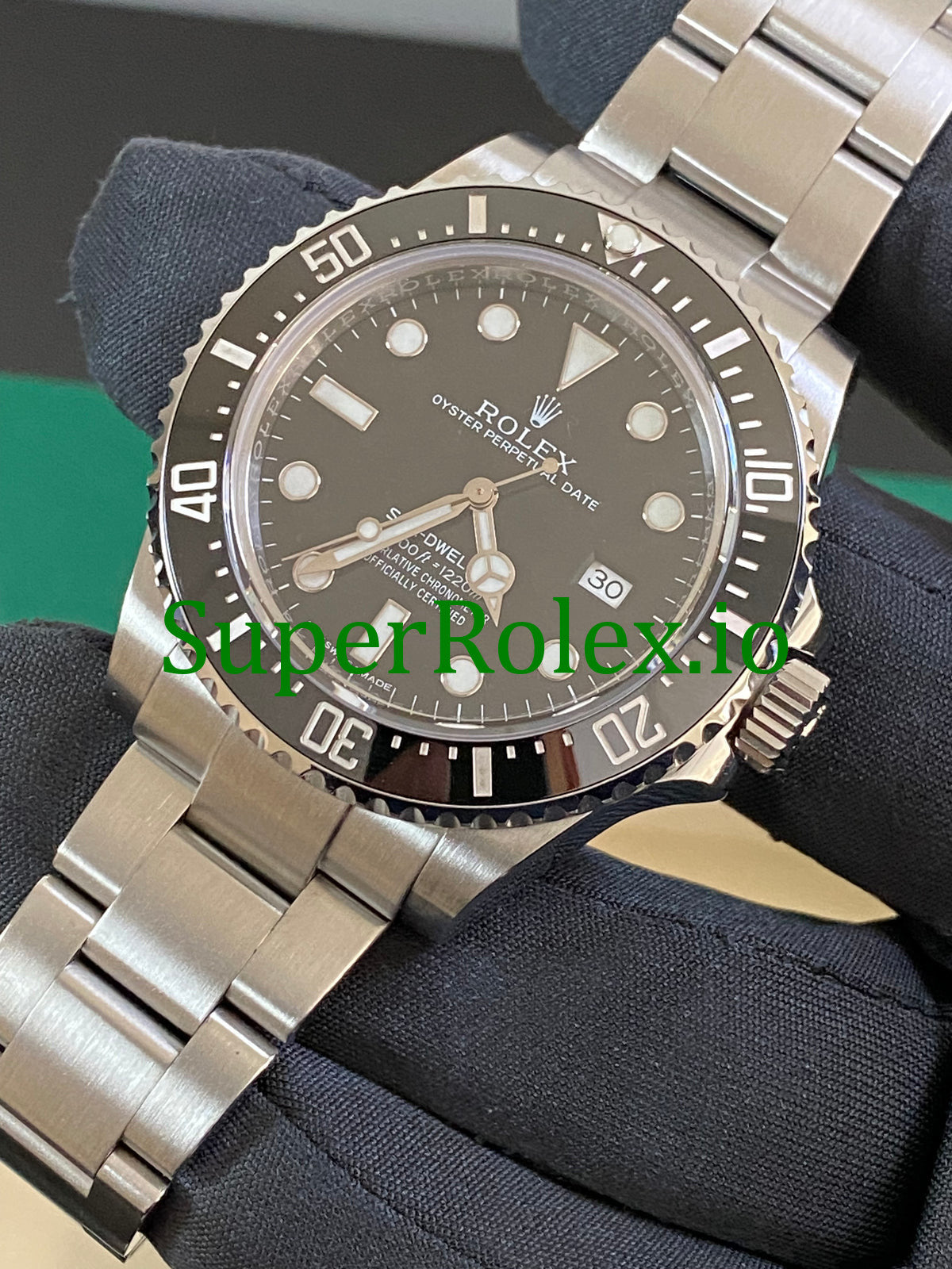 Rolex Sea-Dweller 4000 Ref.116600 - Black Dial