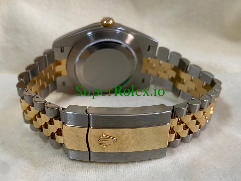 Rolex Datejust 41 Steel and Yellow Gold Silver Index Dial Ref.126333