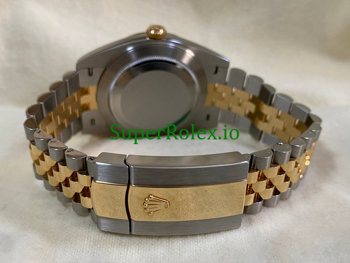 Rolex Datejust 41 Steel and Yellow Gold Silver Index Dial Ref.126333