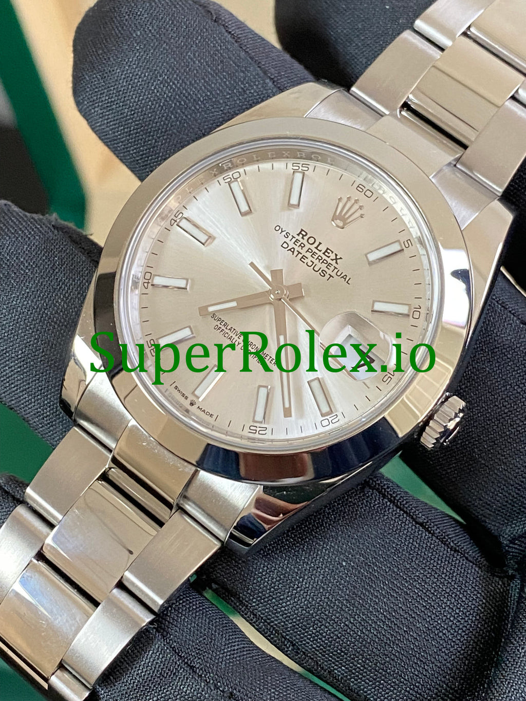 Rolex Datejust 41 Steel Silver Index Dial Ref.126300