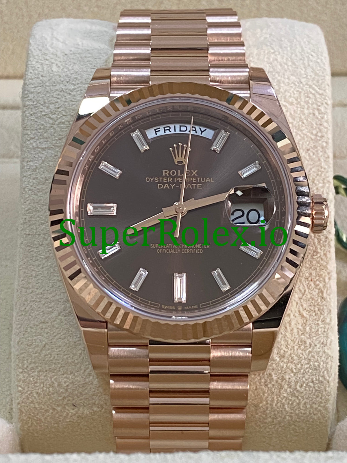 Rolex Day-Date 40MM  Everose Gold Ref.228235