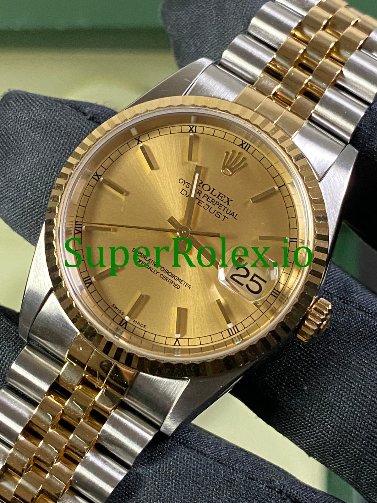 Rolex Datejust 36 Steel and Yellow Gold Champagne Index Dial Ref.16233