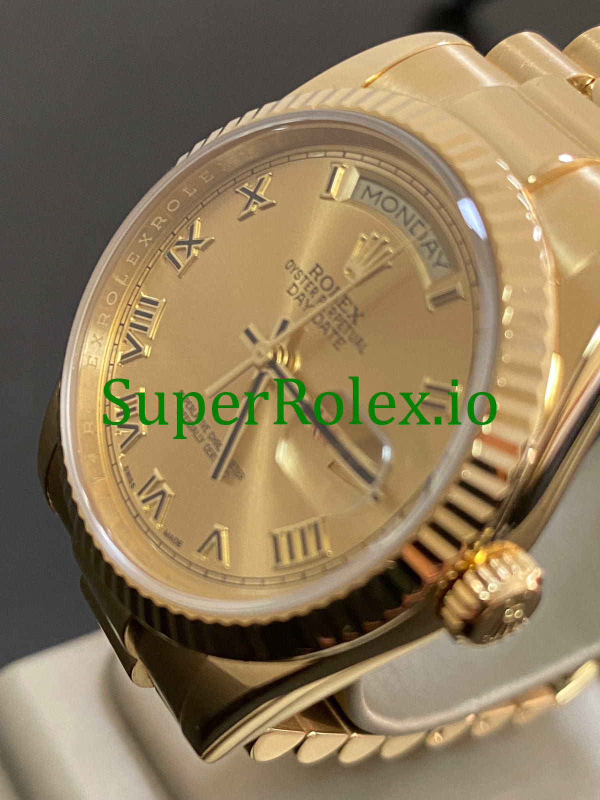 Rolex Day-Date 36MM Yellow Gold Champagne Roman Dial Ref.118238