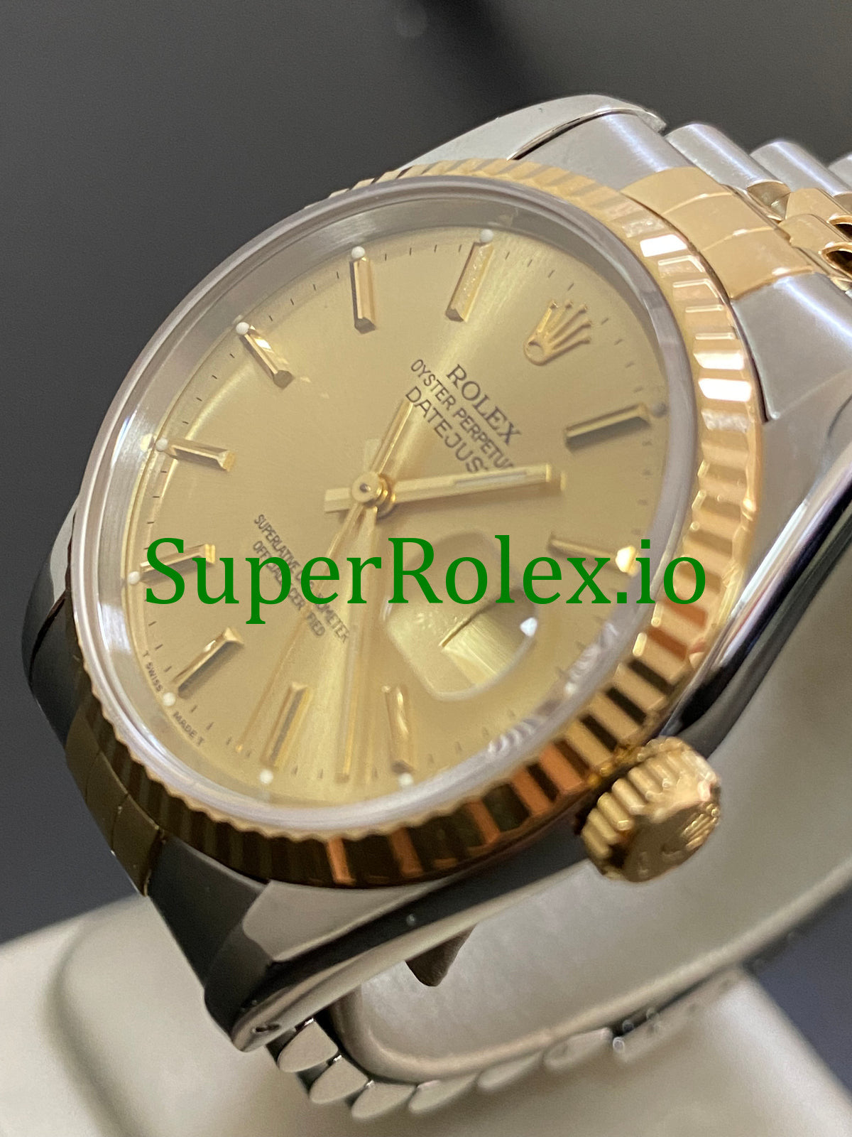 Rolex Datejust 36 Yellow Gold Champagne Index Dial Ref.16233