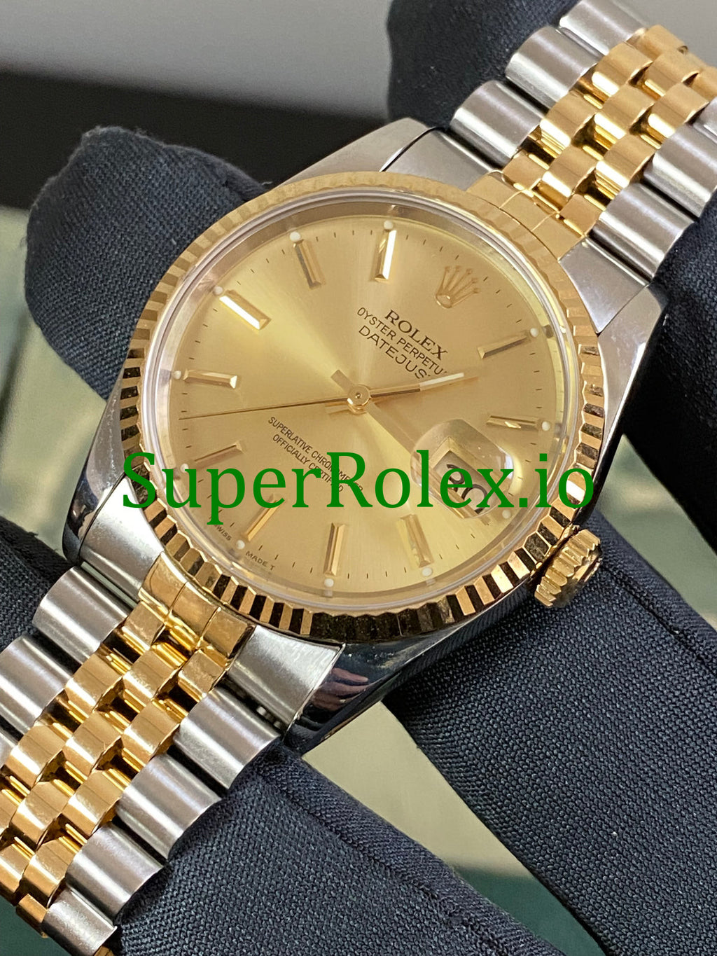 Rolex Datejust 36 Yellow Gold Champagne Index Dial Ref.16233